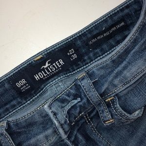 hollister ultra high rise supper skinny , 00